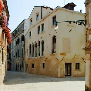 https://domina-home-ca-zusto-venice.hotelinveneto.com